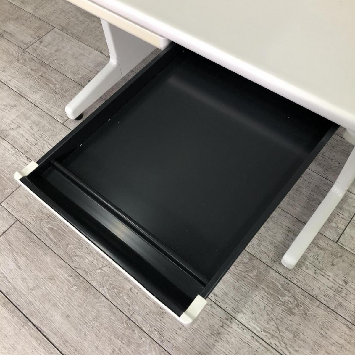 【中古】 LA プラス/PLUS 平机  PCデスク 中古】LA プラス/PLUS 平机 523832 - 中古オフィス家具なら