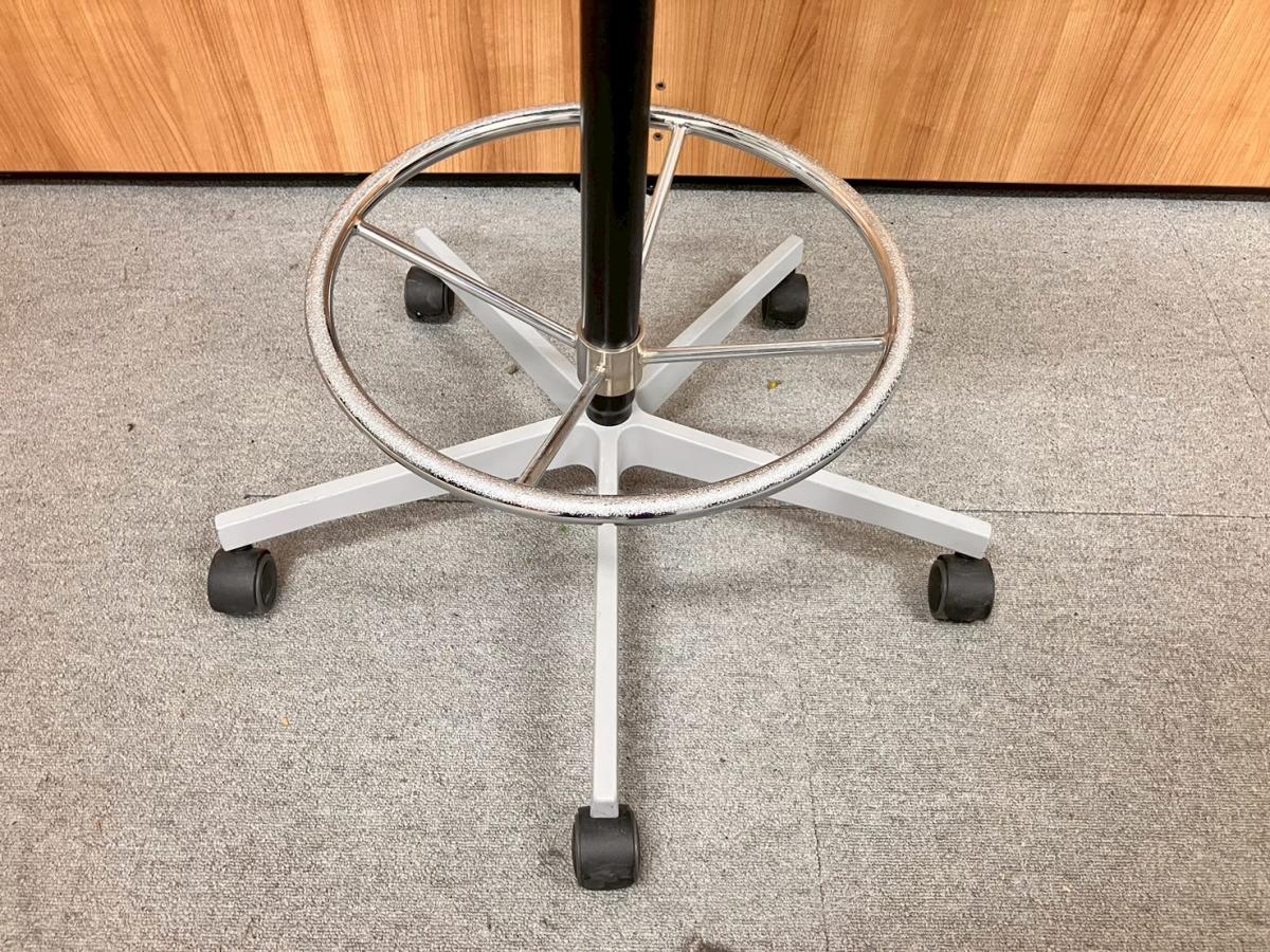 展示品 vitra 04 ゼロフォーカウンター ハイチェア 2019年製b 04 Counter（ゼロフォーカウンター）/Vitra（ヴィトラ）/Maarten
