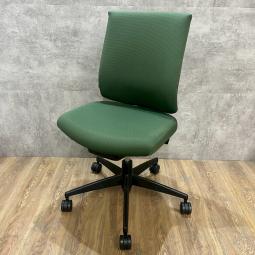 【南】★2023年製★コクヨ製の人気チェアオフィスチェア【ウィザード4】が入荷しました！　＊熊本市で、中古オフィス用品・オフィス家具をお探しなら「オフィスバスターズ熊本サテライト店」へ＊※サテライトは商談スペースのみの為、在庫は福岡の在庫を掲載しております。商品につきましてはお電話にてお問い合わせください。