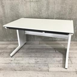 【コクヨ製のザ・定番デスク！】■コクヨ製　アイエスシリーズ　平デスク　W1200×D700mm　ホワイト　■中古でお得に買うなら品質の良いデスクを！【弊社使用欄：A01019800】