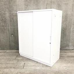 状態良好！【オフィスの書類をスッキリ整理！】■色：ホワイト　シリンダー錠/2枚引き違い書庫/ホワイト