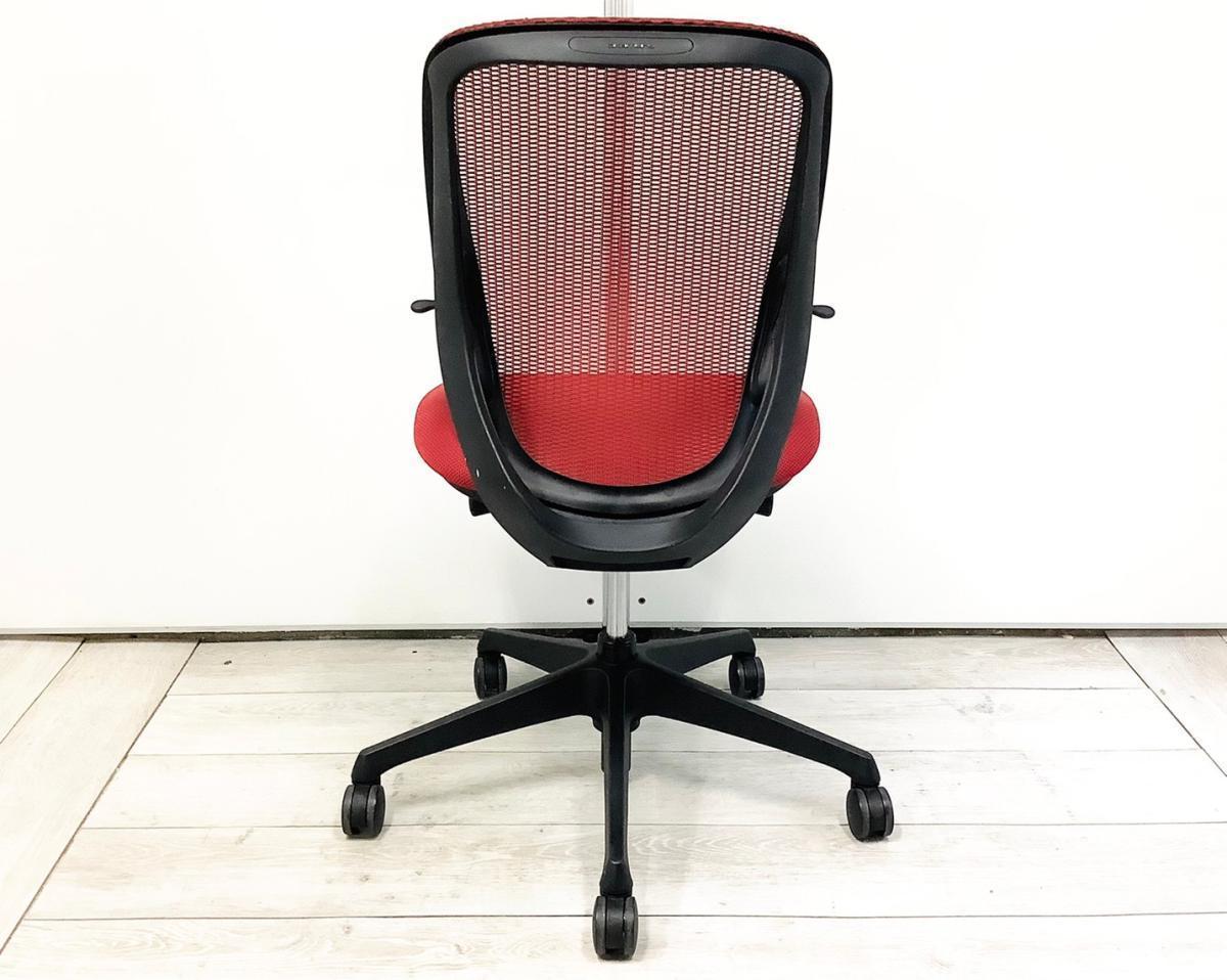 aw　オカムラ　シルフィーチェア　ローバック　固定肘　前傾機能　メッシュ　中古品 中古】シルフィーメッシュ オカムラ/okamura 肘付ローバック