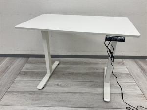 【アスカ】【電動昇降デスク】昇降デスクが入荷しました！　アスカ(Asmix)製の電動昇降デスクのご案内になります。
※こちらの商品は新品でのご案内も可能です。　お気軽にご相談ください。愛知・岐阜・中部