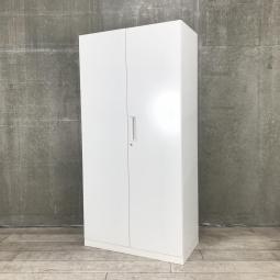 【コートなどの上着の収納に便利！】【限られたスペースでの管理にオススメ！】■コクヨ（KOKUYO）　エディアシリーズ　ワードローブ　ハイキャビネット　■シリンダー錠　■ホワイト【IB】