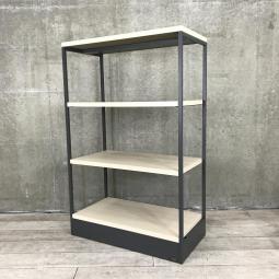 【物を置くことはもちろん、空間をさりげなく仕切るパーテーションにもなるシェルフ入荷！】■オカムラ(okamura)製　ライブス（Lives）シェルフ　スチールラック　４段シェルフ　W900×D450×H1410㎜　■フレーム：ブラック　棚：ナチュラル木目調