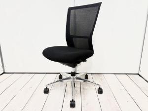 メッシュチェア最前線！シャープで上質なデザイン！執務用だけでなく会議室や応接用としてもおすすめ！
■コクヨ/フォスターカリノ/ブラック　アルミフレーム