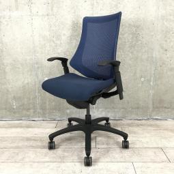 【関東倉庫在庫品】【腰部が安定するハイパフォーマンスチェア！】■イトーキ製　エフメッシュ　肘付ハイバックチェア　■ブルー【弊社使用欄：A00977601】【ECBMC】【在庫入替セール品につき限定特価！】