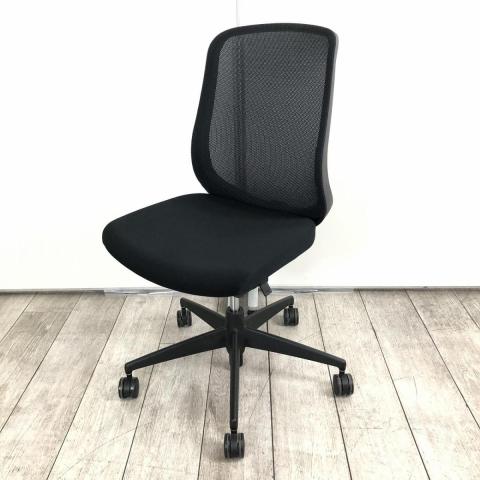 【透過性と機能性を最大限に活かした人気チェア！】■コクヨ（KOKUYO）　シロッコ（Scirocco）チェア　ハイバック　肘無し　■背面メッシュ　■ブラック