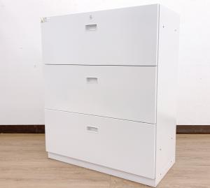 【A4ファイルも沢山収納可能！ホワイトカラーの人気シリーズ３段ラテラル書庫！】■イトーキ（ITOKI）製　シンライン (THIN LINE)　3段ラテラル書庫　ローキャビネット　■ホワイト　■シリンダー錠
