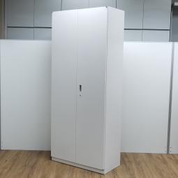 【コートなどの上着の収納に最適！大容量のワードローブ！】■イトーキ（ITOKI）製　シンラインシリーズ　ワードローブ　ハイキャビネット　W900×D450×H2140㎜　■ホワイト　■シリンダー錠