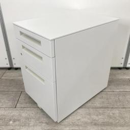 【シンプルなデザインはどんな空間にもマッチします！平机のお供としてもオススメ！】■イナバ（Inaba）製　Sワゴン　デスクインワゴン　3段ワゴン　H610㎜　■ホワイト　■シリンダー錠