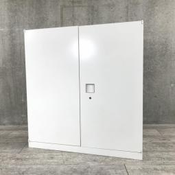 【若干小ぶりな高さ900㎜！】マルチアクセスハンドル！使い勝手抜群で清潔感のあるホワイトカラーと高いデザイン性・利便性が人気！【在庫入替セール品！】
■オカムラ/レクトライン/ホワイト　天板付き