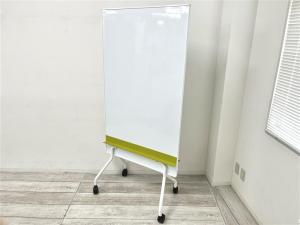 【定価約4万円】【空間の間仕切りにも使用可能な自立ホワイトボード入荷！】■アスクル/Matti(マッティ)　■脚付ホワイトボード　■ホワイト　■キャスター付き