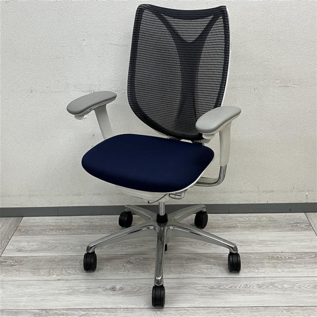 【中古】 サブリナ オカムラ/okamura 肘付ハイバックチェア 中古】サブリナ オカムラ/okamura 肘付ハイバックチェア 525872