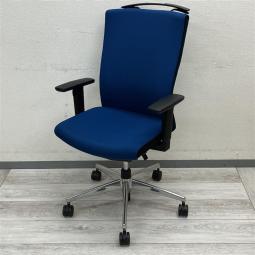 【在庫入れ替えSALE】ワンランク上の快適なクッション性！シンプルなデザインと高品質な座り心地でデスクワークをサポート！エアランバーサポート機能付き！
■コクヨ/プントチェア（PUNTO）/ブルー　ハンガー付〈岐阜・愛知・三重・静岡・福井〉