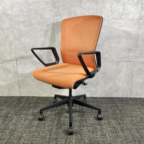 【中古】エルフィ  ウチダ（UCHIDA) 肘付ハイバックチェア