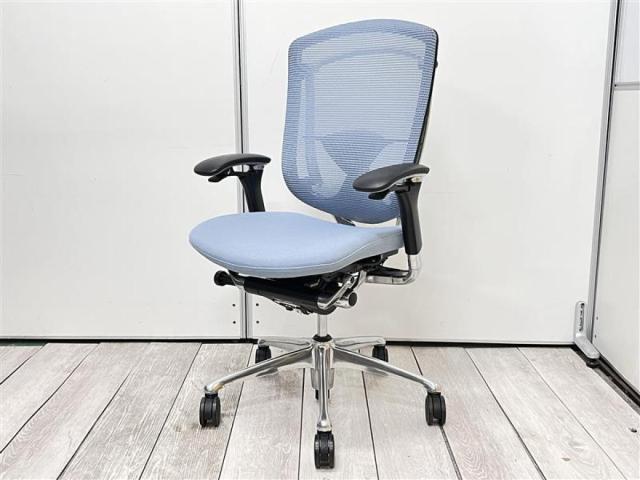 【在庫入替セール品！】世界で認められた革新的なタスクチェア！肘掛部分で操作が自由自在！スマートオペレーション搭載！/オススメ(おすすめ) /人気商品【弊社使用欄：A00999492】オカムラ（okamura）コンテッサチェア　色：ライトブルー