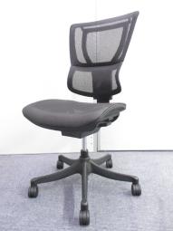 【テレビにも起用されている有名なチェアが状態良好で入荷いたしました！　安定感のある座り心地が大人気です！】■エルゴヒューマン(Ergohuman)　■スマート(Smart Chair)　■肘無チェア　■ブラック