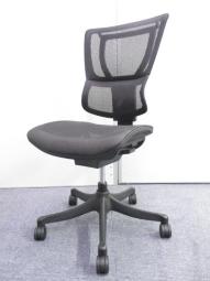 【テレビにも起用されている有名なチェアが状態良好で入荷いたしました！　安定感のある座り心地が大人気です！】■エルゴヒューマン(Ergohuman)　■スマート(Smart Chair)　■肘無チェア　■ブラック
