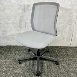 【博】【綺麗なグレーが映える】ウチダ　カリッサ2　ローバック　肘なし　メッシュ　シンプル　中古　福岡　博多　天神　九州最大級