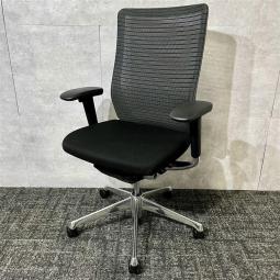 【背面メッシュ仕様の人気チェア☆】■オカムラ　コーラルチェア　ハイバック　背面メッシュ　可動肘　オフィスチェア　会議用　福岡　博多　天神　オフィスバスターズ