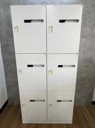 ★残り1台/鍵完備★内田洋行製の【6人用パーソナルロッカー】が入荷しました！　＊福岡市拠点の「オフィスバスターズ福岡南店」は、福岡はもちろん、岡山・広島エリアにも対応しています。中古オフィス家具・チェア・デスク・複合機など一式手配可能。各地に特化した在庫とワンストップ対応で、起業・移転・レイアウト変更にしっかり対応し、岡山・広島でも安心の選択肢をご提供します。＊
