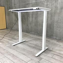 ☆座り仕事での疲労を軽減！【電動で高さ調整可能！立ち姿勢を取り入れた新しいワークスタイルへ！】■オカムラ　スイフトシリーズ　電動上下昇降デスク　ホワイト　■幅：1150㎜×高さ：650～1250㎜、天板厚み27㎜【スタンディングデスク/昇降テーブル/平机】【Okamura　Swift】【ABW】