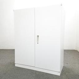 【南】内田洋行製のローキャビネット(書庫)【BEストレージシリーズ】が入荷しました！福岡市拠点の「オフィスバスターズ福岡南店」は、福岡はもちろん、岡山・広島エリアにも対応しています。中古オフィス家具・チェア・デスク・複合機など一式手配可能。各地に特化した在庫とワンストップ対応で、起業・移転・レイアウト変更にしっかり対応し、岡山・広島でも安心の選択肢をご提供します。