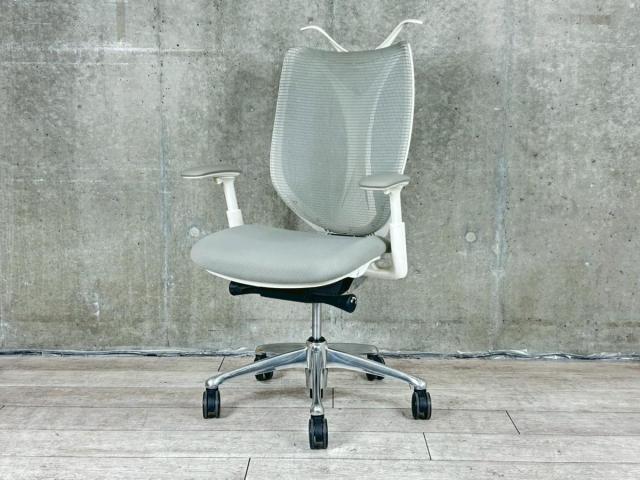【前傾機能付きの高性能チェア！】オフィス用としても在宅用としてもおすすめ！■オカムラ/サブリナ（Sabrina）/ライトグレー【管理番号：A01017126】【ID】