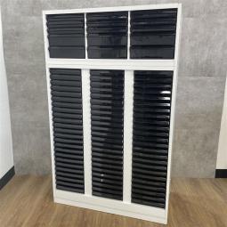 内田洋行製のクリスタルトレーが入荷しました！　福岡市拠点の「オフィスバスターズ福岡南店」は、福岡はもちろん、岡山・広島エリアにも対応しています。中古オフィス家具・チェア・デスク・複合機など一式手配可能。各地に特化した在庫とワンストップ対応で、起業・移転・レイアウト変更にしっかり対応し、岡山・広島でも安心の選択肢をご提供します。