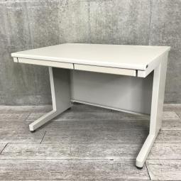 【在庫入替えセール!】【オフィスの定番デスク!コンパクトな幅1000㎜!】■コクヨ(KOKUYO) BS+(ビーエス プラス)シリーズ 平机 引き出しあり ■W1000×D700㎜ ■ニューグレー