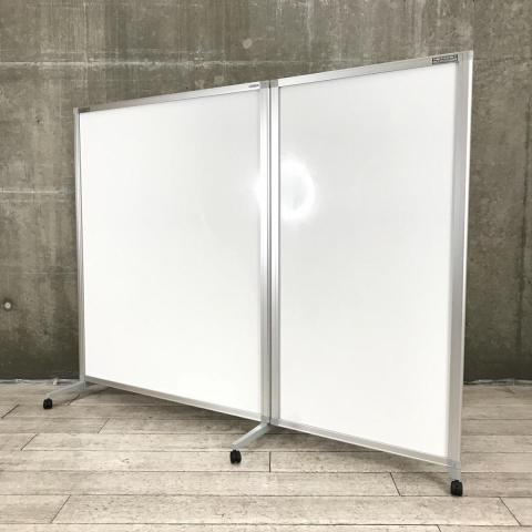 大きなホワイトボードとオフィス家具セット 4W65FQ-H216 オカムラ ホワイトボードパネル 3連 高さ1800 幅