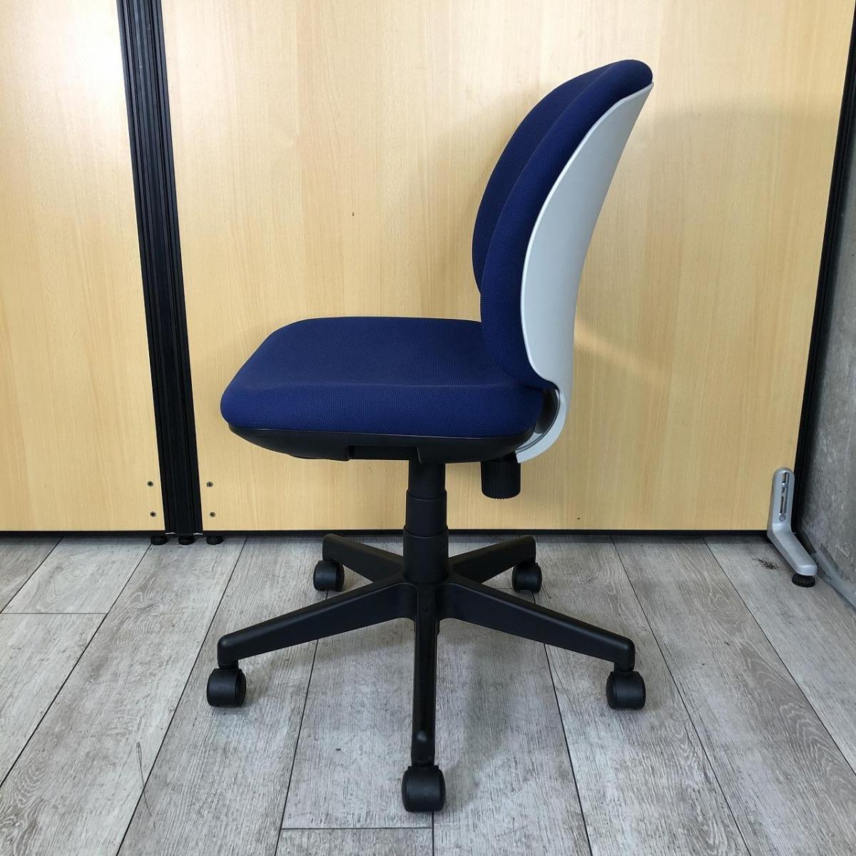 中古】Presea KC-K56SL プラス/PLUS 肘無ローバックチェア