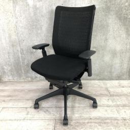 【オカムラ製のブラックチェア入荷！】◆オカムラ/ヴィスコンテ◆如何でしょうか！