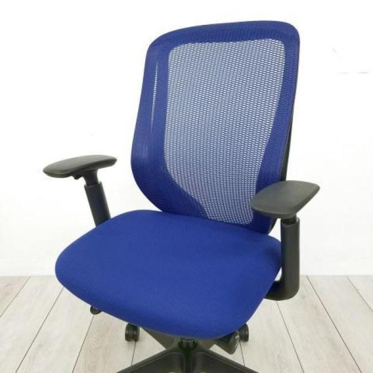 【美品】 シルフィーメッシュ okamura 肘付ハイバックチェア 中古】シルフィーメッシュ オカムラ/okamura 肘付ハイバック