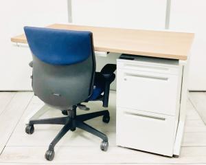 【セット商品（デスク＆ワゴン＆チェア）】平デスク 疑似片袖デスク オススメ(おすすめ) 大人気 ・Okamura/オカムラ ・ADVANCE/アドバンス ※横浜本店撮影画像※