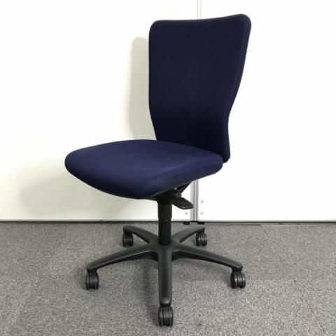 【オフィスの王道チェア!分厚いクッションとシンプルで使いやすい操作性!】■オカムラ(okamura) カロッツァ(Carrozza)チェア ハイバック 肘無 ■色:ダークブルー×ブラック【外部倉庫在庫品】