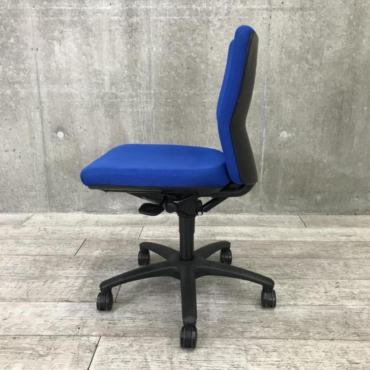 中古】カロッツァチェア CK33ZR FS16 オカムラ/okamura 肘無ロー