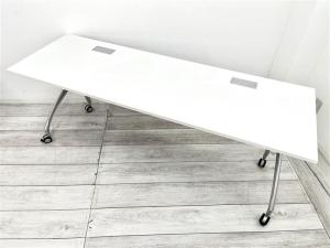 【定価16万円】【配線カバー付き！会議のなどにおすすめ！】■イトーキ/リリッシュ２　■スタックテーブル　■ホワイト　■配線口あり