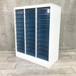 人気のクリスタルトレイ書庫入荷！清潔感のあるトレーブルー仕様！深型11段 3列　計33段
■コクヨ/エディア/ホワイト