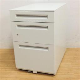 【在庫入替セール】ウチダ　STワゴン　3段ワゴン　シリンダー錠　鍵付き　ホワイト　H600のためH700のデスクと相性抜群