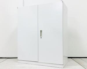 【7月上旬入荷予定！】【つかいやすいサイズ感の人気両開き書庫！！】■ウチダ　BEストレージ　両開き　ローキャビネット　W900/D450/H1100　■シリンダー錠　■ホワイト