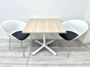 【セット商品】【定価約20万円以上】【木目天板の角テーブルとミーティングチェアのセット！】■コクヨ/ビエナ　■ナチュラル天板/ホワイト脚　■角テーブル　キャスタｰ付き　■オカムラ/デュナ２　■ホワイト　■ミーティングチェア　■休憩室・リフレッシュルーム※セット商品のため配送料は要相談になります。