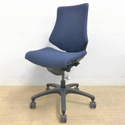 【在庫入替セール】イトーキ　エフチェア　肘無しモデル　ローバック仕様　クロスタイプ　ネイビーブルー×ブラックフレーム