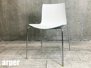 ARPER/アルペール Catifa / カティファ 46 スタッキングチェア  ホワイトXライトブルー アクタス