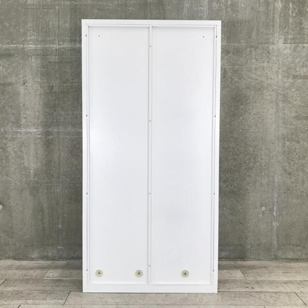 【３】ロッカー　アンティーク　昭和レトロ 中古】 3人用更衣ロッカー 528088 - 中古オフィス家具なら
