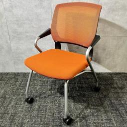 【大量入荷！】コクヨの人気チェアが入荷！中古　メッシュ　ミーティングチェア　会議チェア オフィス 家具【フリーアドレスデスクもまとめて手配可能！】会議室　起業　拠点開設　ミーティングチェア　ミーティング　MTG