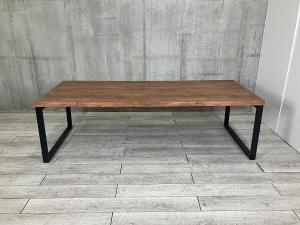 ★納品・設置に関してご気軽にお問い合わせください！！！★【オフィスの共有スペースを心地よくする大型テーブル！】■オカムラ（okamura）　アルトピアッツァ（Alt Piazza）　角テーブル　ミーティングテーブル　■W2400×D1000×H710㎜　■天板色ラスティックパイン（ブラウン系）