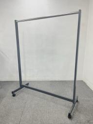 【1台限定入荷！！】ブラック　コートハンガー　W1260　H1560