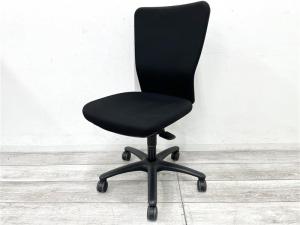【在庫セール品】【おつとめ品】【椅子探しに迷ったらコレ！人間工学に基づいた快適シーティング！】■オカムラ（okamura）製　カロッツァチェア (Carrozza)　ハイバック肘なし　■ハンガー付き　■ブラック※リクライニング不良あり